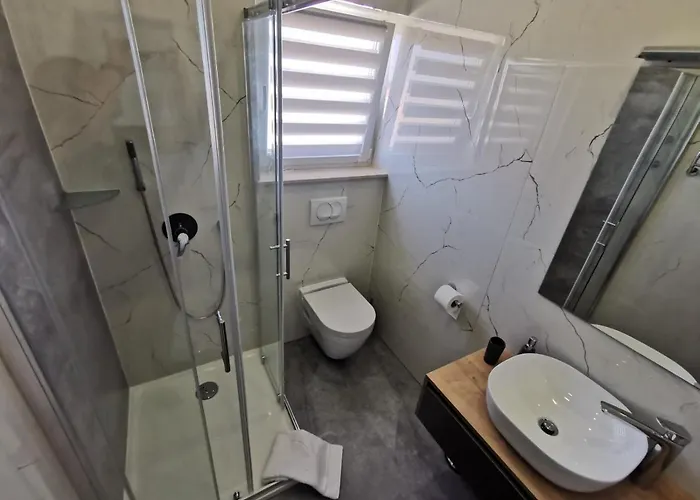 New Nikolina 4 Star * Mali Lošinj