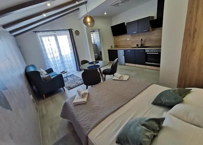 Apartment New Nikolina 4 Star