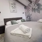 Nikolina - Luxury Studio Apartment With Private Parking, Near Sea *