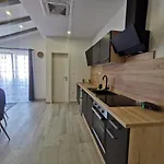 Nikolina - Luxury Studio Apartment With Private Parking, Near Sea *