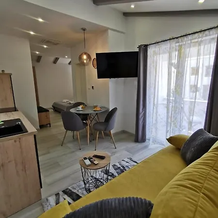 Nikolina - Luxury Studio Apartment With Private Parking, Near Sea